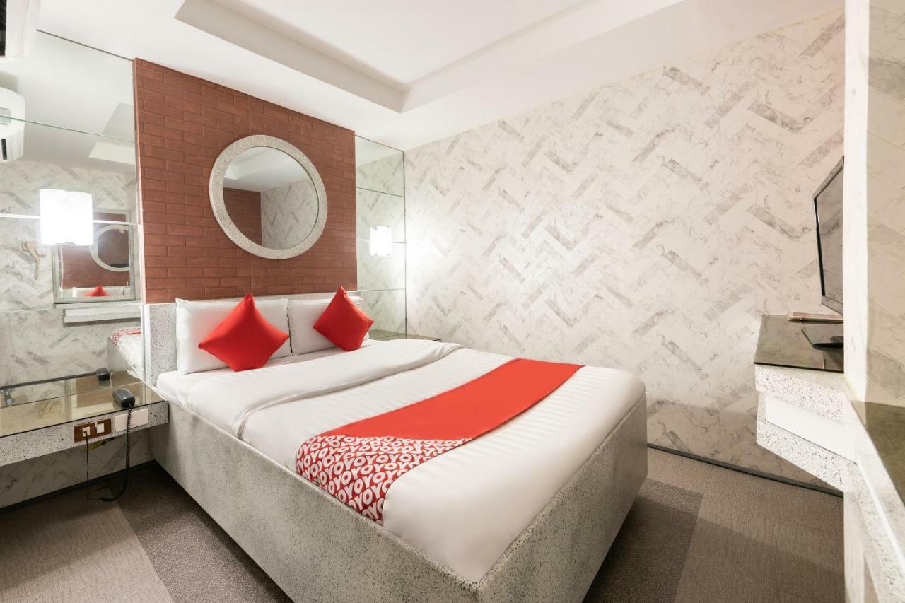 Отель Oyo 191 Paradise Apartelle Манила Экстерьер фото