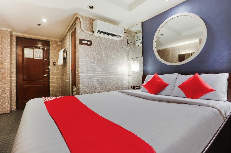 Отель Oyo 191 Paradise Apartelle Манила Экстерьер фото
